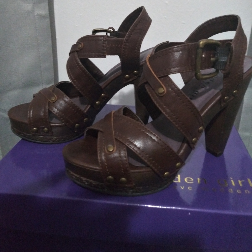 MADDEN GIRL BROWN HEELS SANDALS